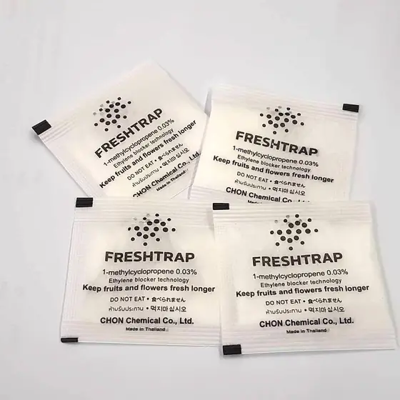 Four FreshTrap 0.03% 1-MCP sachets on a table.